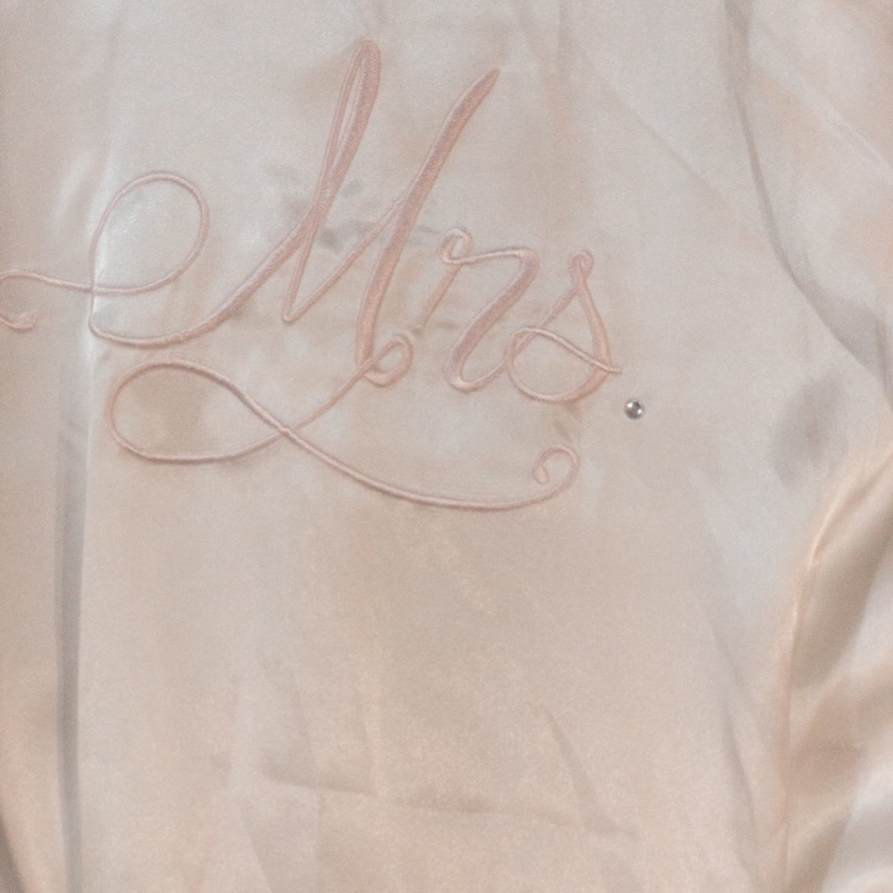 Beautiful White “Mrs.” Robe - Picture 3 of 4